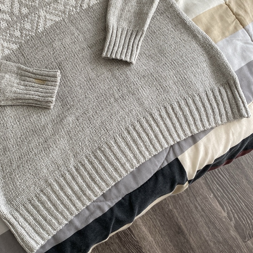 Dressbarn pale grey and white Nordic pullover Knit Cowl Neck Sweater ❄️ - Picture 4 of 17